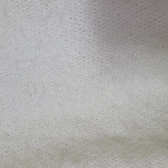 Rose Crochet Sweater - Picture 2 of 8